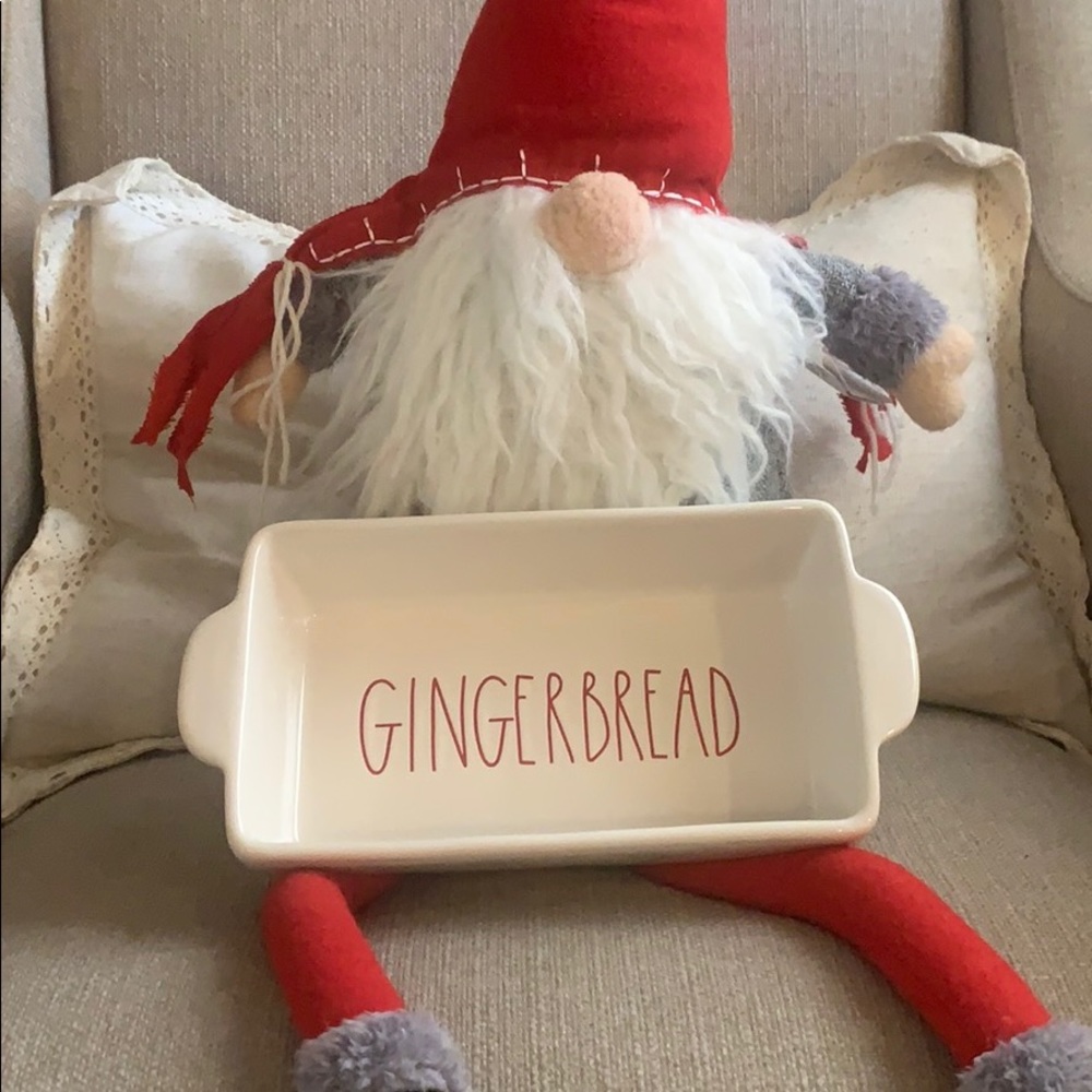 Rae Dunn gingerbread bake dish